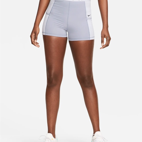 Nike Women's ProTraining Top & Bottom - Picture 14 of 16